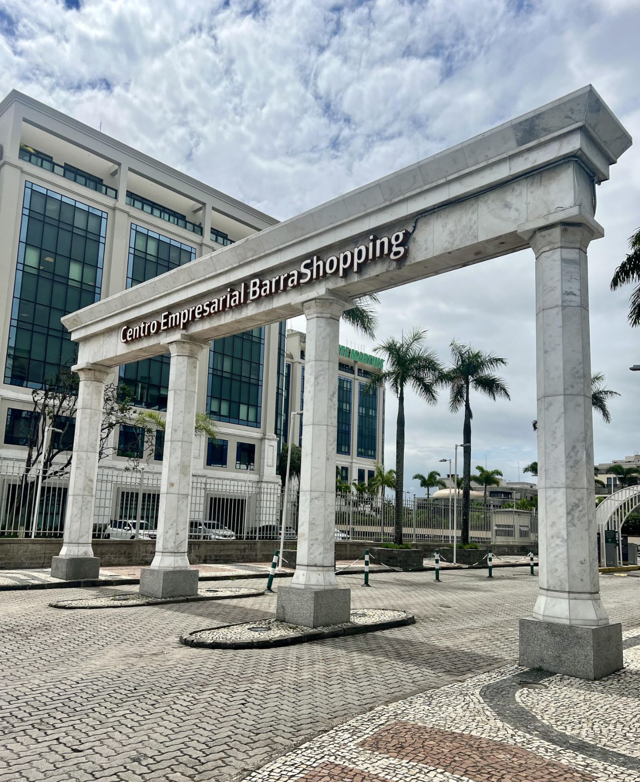 Centro Empresarial BarraShopping